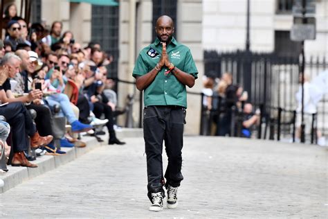 morte direttore louis vuitton|Virgil Abloh, artistic director for Louis Vuitton and Off.